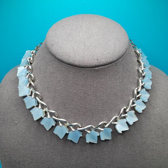 Vintage Blue Moonglow Leaves Choker Necklace, Silver Tone, 1950s Vintage Jewelry - Picture 2 of 10
